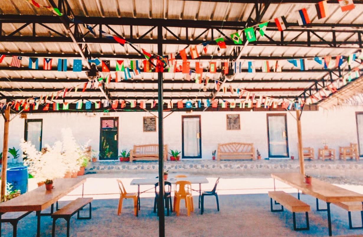 The Hangover Hostel モアルボアル エクステリア 写真